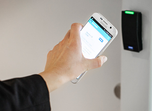 Controlo de acessos móvel com smartphone
